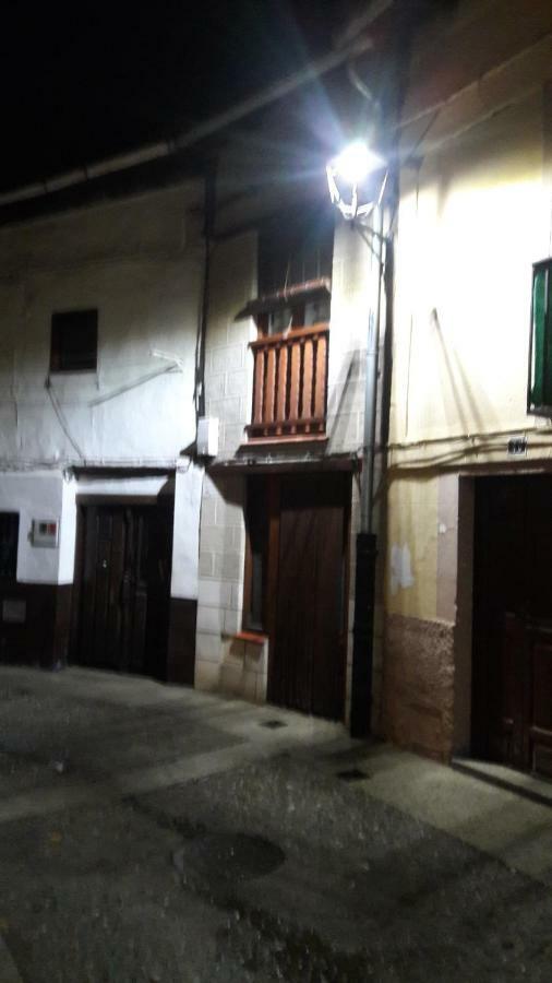 La Casita Del Jerte Apartment Cabezuela Del Valle Luaran gambar